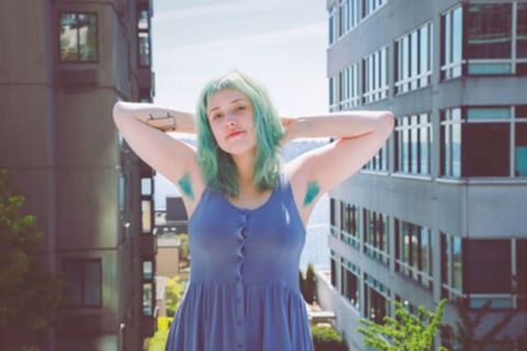 Dying armpit hair crazy colours is a thing now, it seems