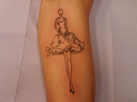 Shoulder, Human leg, Joint, Wrist, Tattoo, Muscle, Artwork, Temporary tattoo, Calf, Back, 