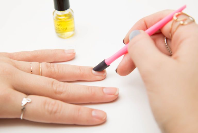Painting nails for a long-lasting manicure