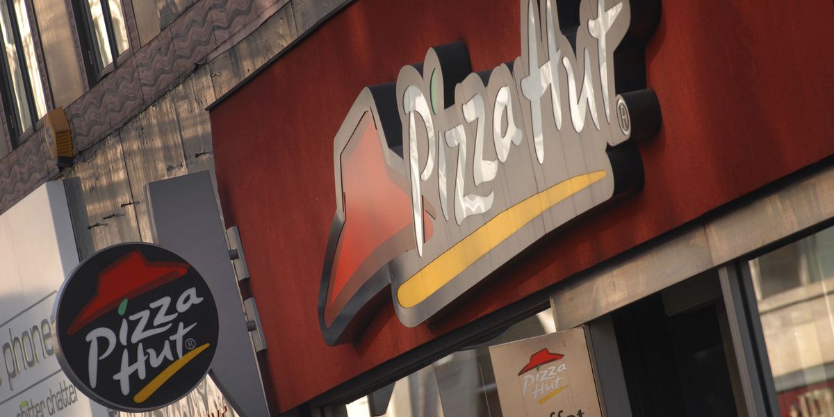 A Pizza Hut In Surrey Posted A Sexist Job Advert For Receptionists 1416