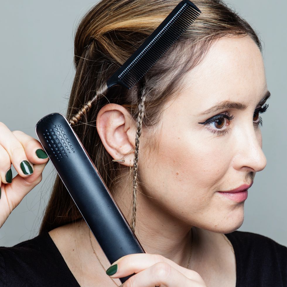 Hair how-to: a crimped ponytail