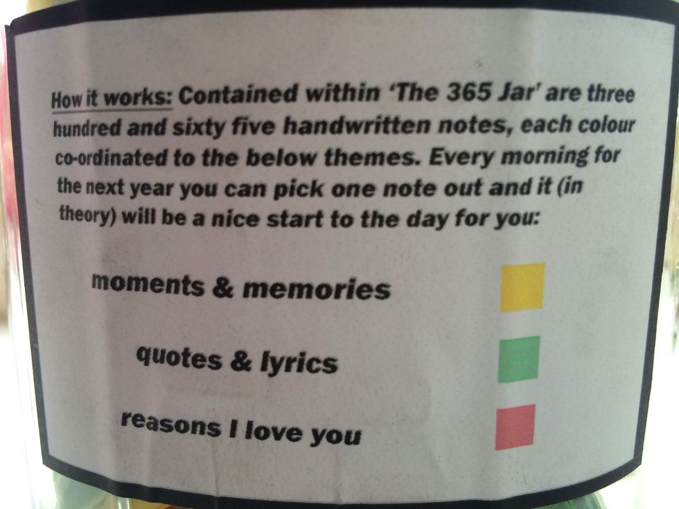 This man wrote 365 love notes to his girlfriend - one for every day of the year