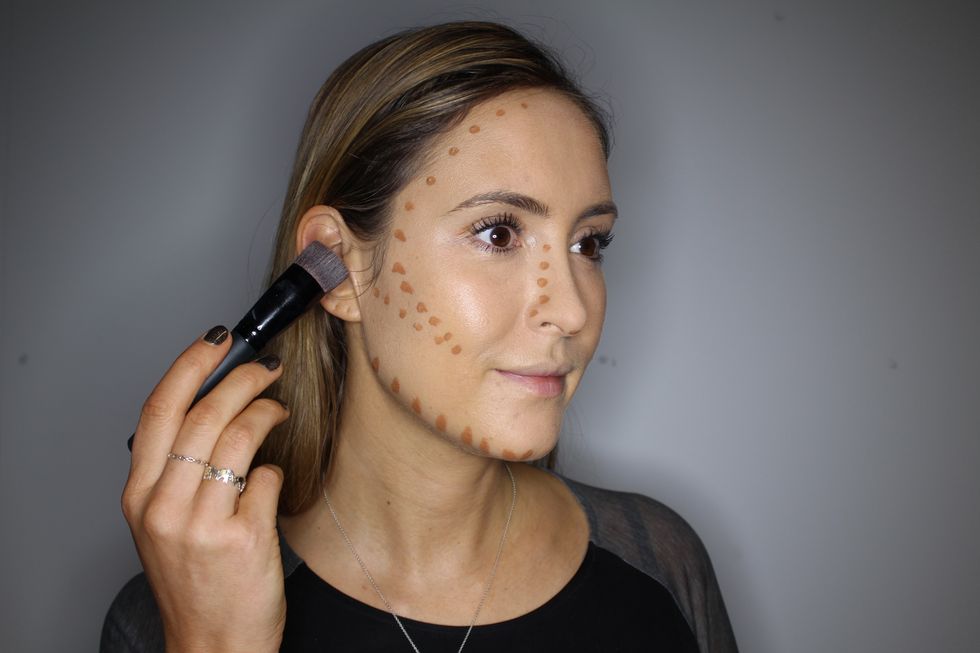 Morning-after makeup: How to cheat a healthy glow - contouring technique