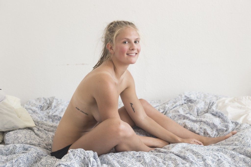 Real Naked Girlfriend Revenge - This girl struck back at 'revenge porn' images of her by posing naked in  her own project