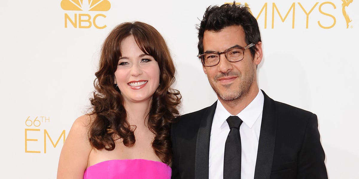 Zooey Deschanel Is Engaged To Jacob Pechenik