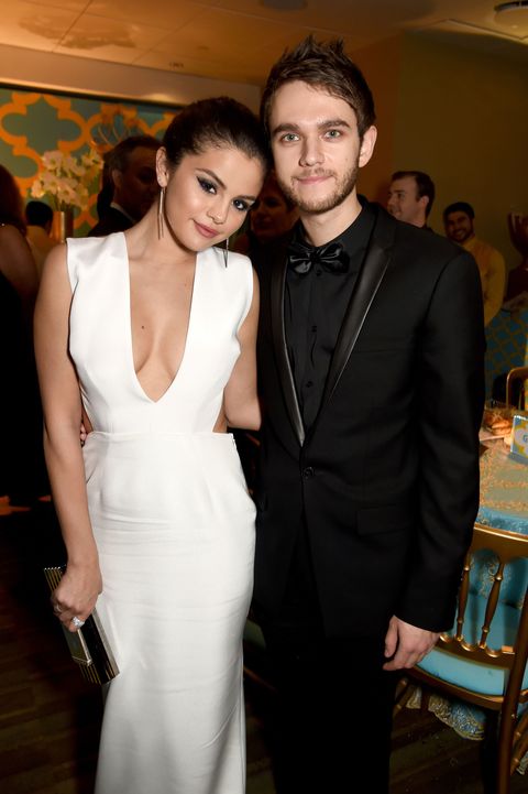 does-this-sexy-bedtime-snap-mean-selena-gomez-is-dating-zedd