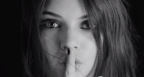 Kendall Jenner appears in her first ever ad campaign for Estée Lauder. The video sees her looking seductively into the camera and generally being stunning.