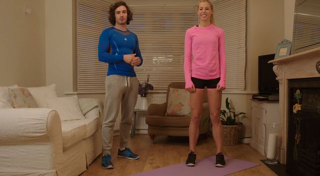 Joe Wicks shows us how to work out in the living room in the Cosmo Body Show