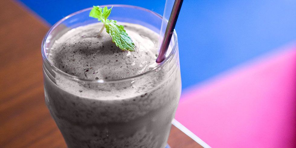 Grey charcoal smoothie