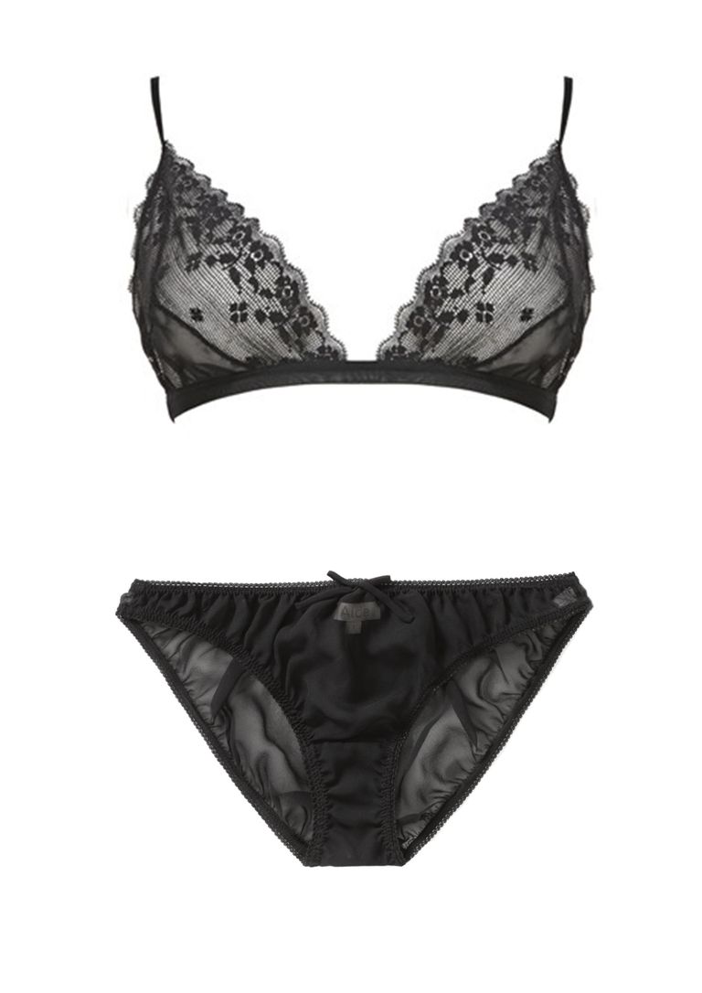 The best sexy lingerie sets for girls with big hips and bums