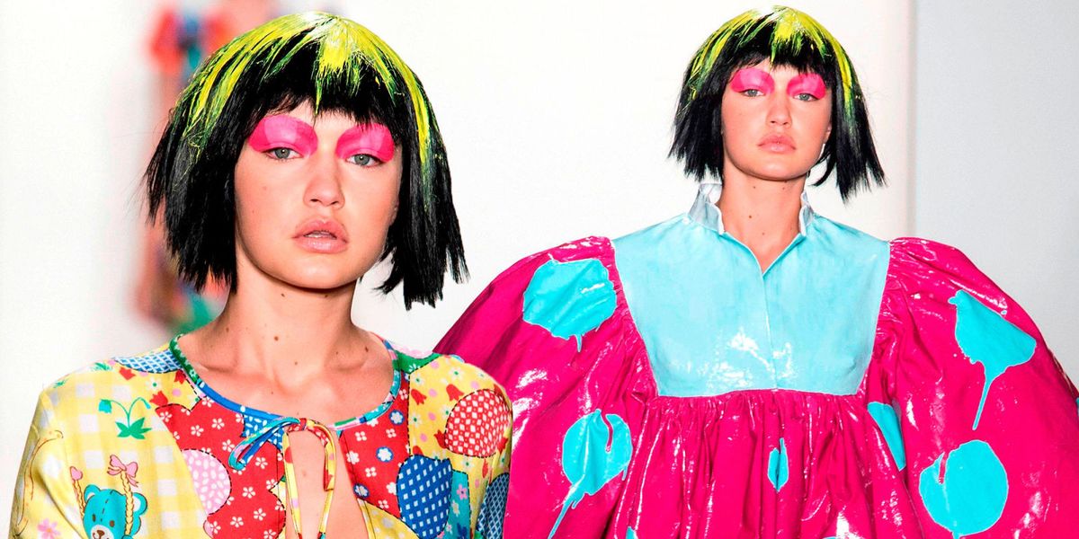 New York Fashion Week: Gigi Hadid clowns around on the catwalk for ...