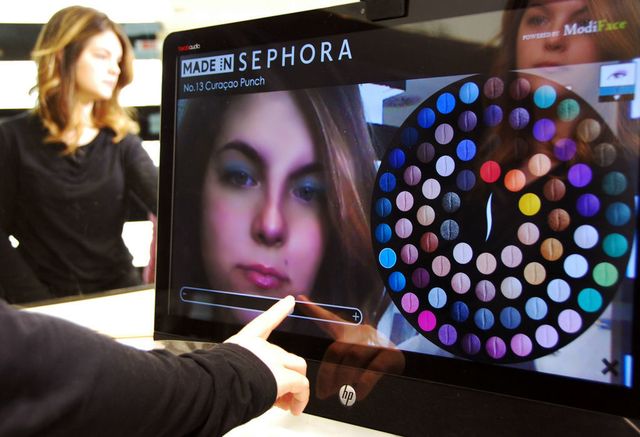 Sephora 3D virtual makeup mirror
