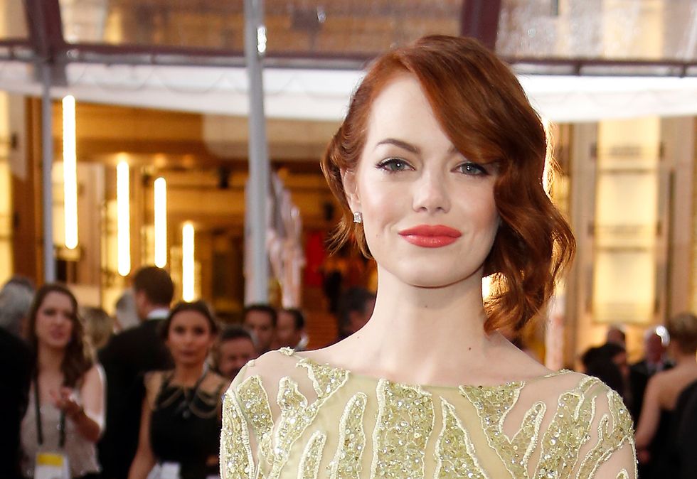 Emma Stone's revlon lipstick at the Oscars 2015