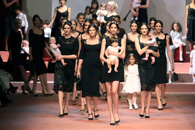 Dolce & Gabbana's tribute to mums at Milan Fashion Week AW15
