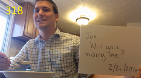 Man proposes to his girlfriend 365 times