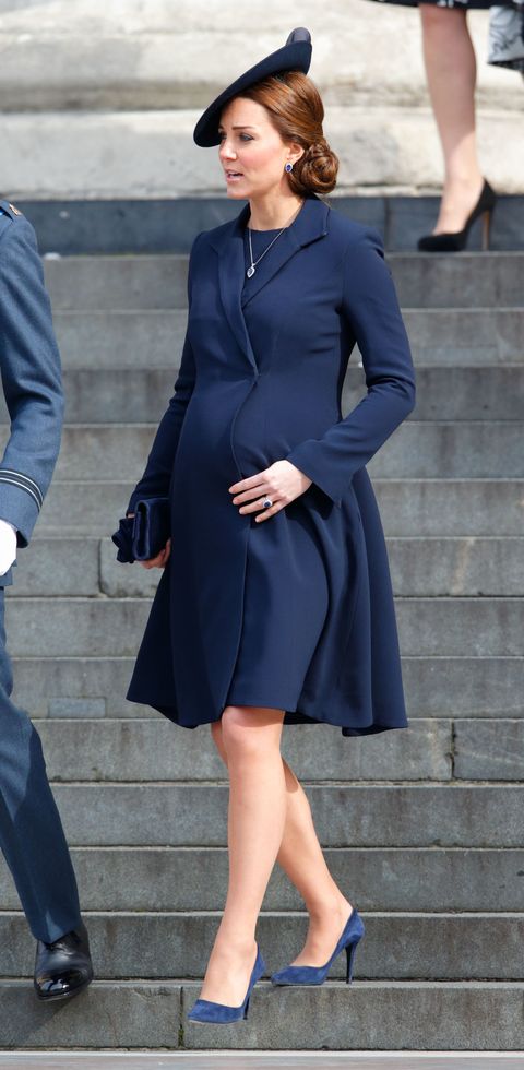 Kate Middleton blue maternity outfit