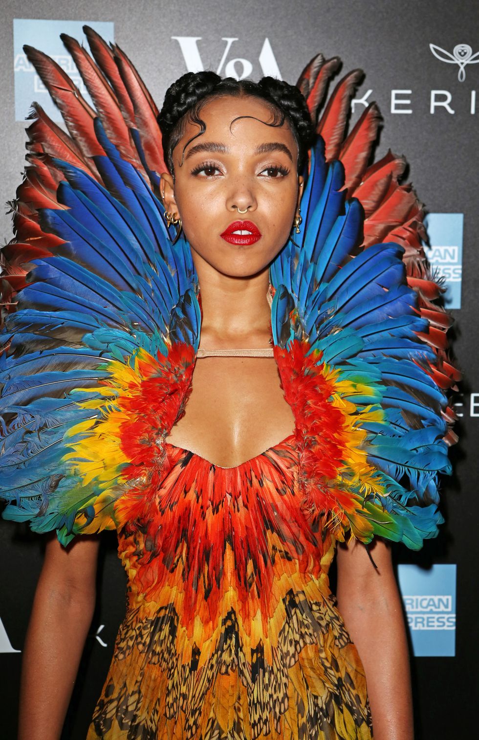 FKA Twigs dressed up as an actual parrot at the Alexander McQueen benefit dinner