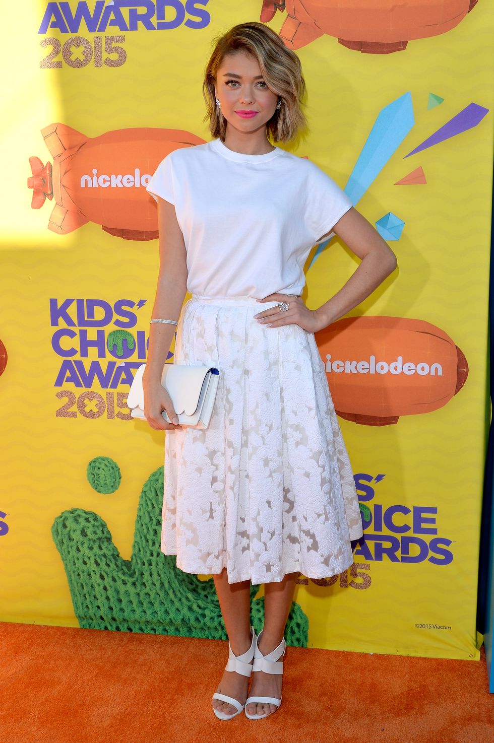 Sarah Hyland wears the floaty midi skirt of our dreams