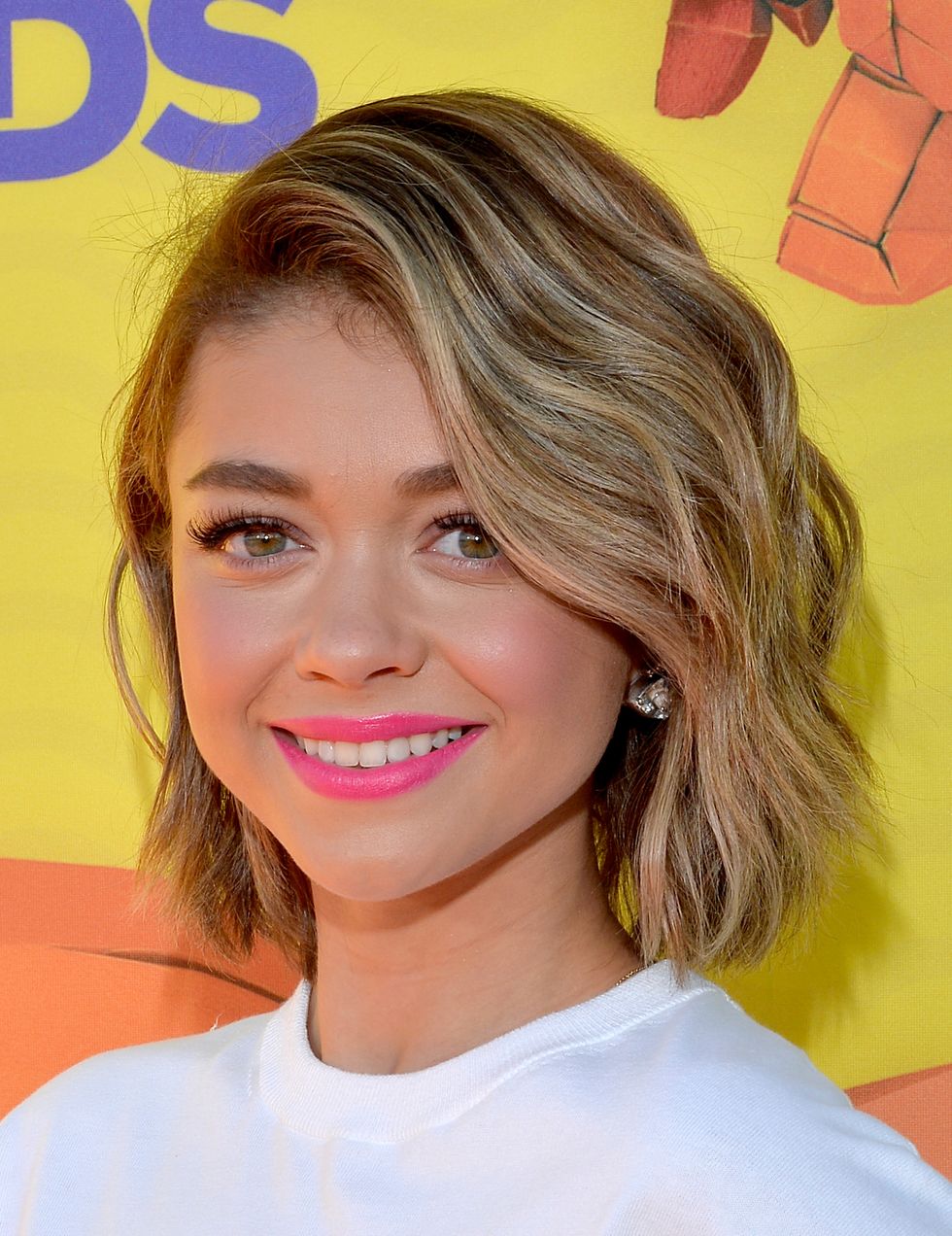 Sarah Hyland wears the floaty midi skirt of our dreams