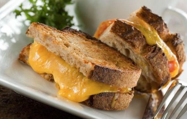 Grilled cheese toastie