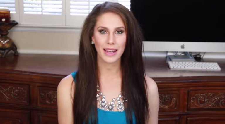 Youtuber Cassandra Bankson is "shocked" to discover she has two vaginas