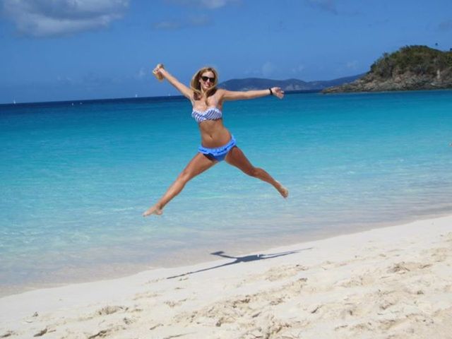 Noelle Hancock gave up her job and moved to an island. Sigh.