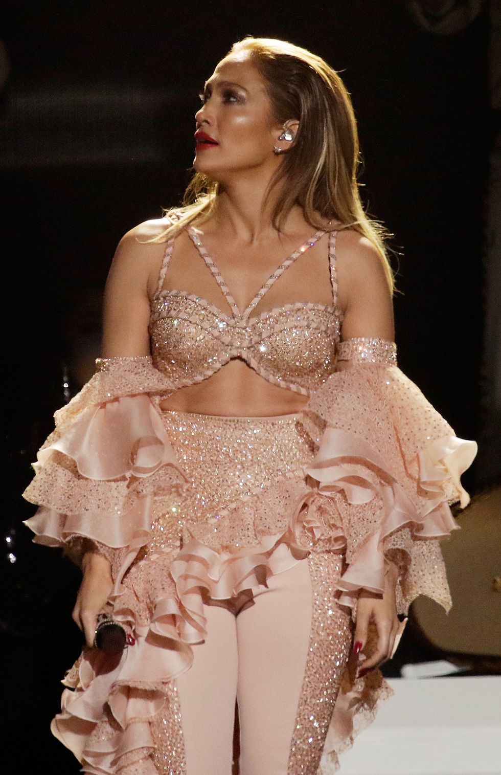 Jennifer Lopez performing at the 2015 Billboard Latin Awards