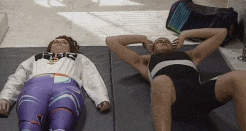 18 thoughts every woman has when working out with a male personal trainer