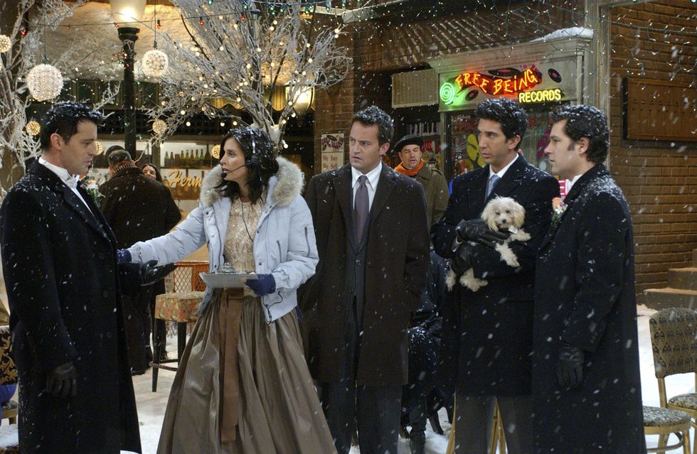 FRIENDS -- NBC Series -- &quot;The One With Phoebe&#39;s Wedding&quot; -- Pictured: (l-r) Matt LeBlanc as Joey Tribbiani, Courteney Cox as Monica Geller-Bing, Matthew Perry as Chandler Bing, David Schwimmer as Dr. Ross Geller, Paul Rudd as Mike Hannigan -- Photo by: NBCU Photo Bank
