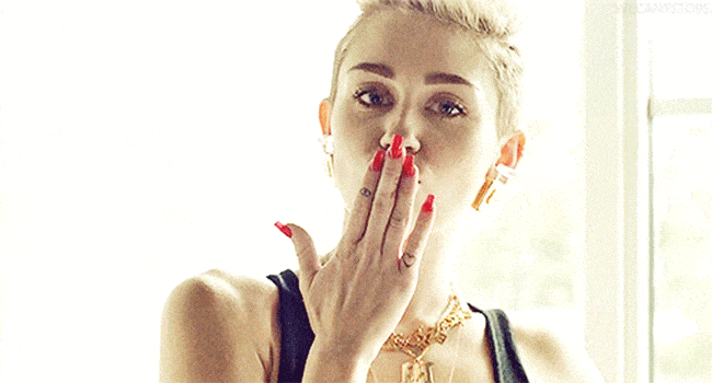 miley cyrus nails manicure