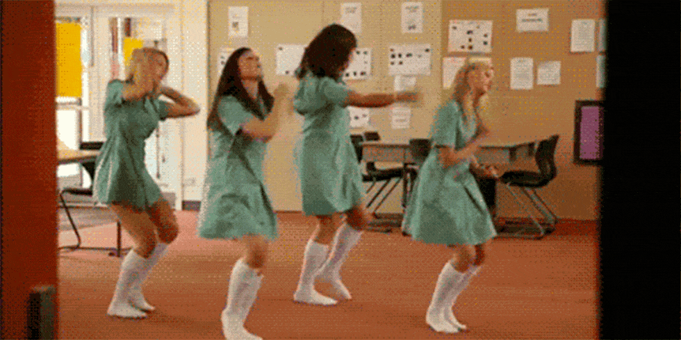 15 things to know before dating a girl who went to an all girls school