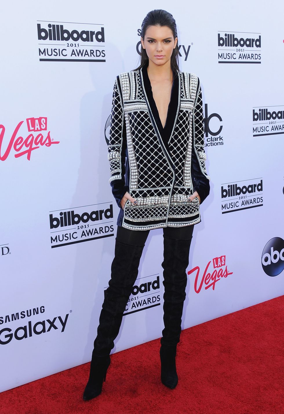 2015 Billboard Music Awards: Kendall Jenner wearing H&M x Balmain