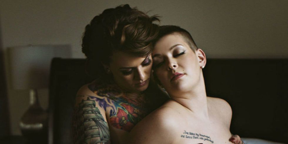 14 beautiful, intimate photos of queer couples in bed