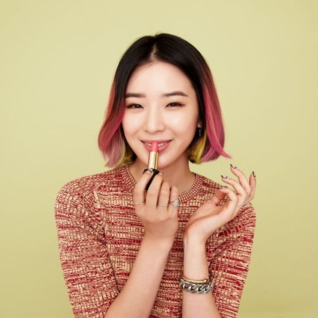 Trying out Irene Kim's Vogue beauty secret tool!🙋🏻‍♀️🥄, Gallery posted  by Ash Enage