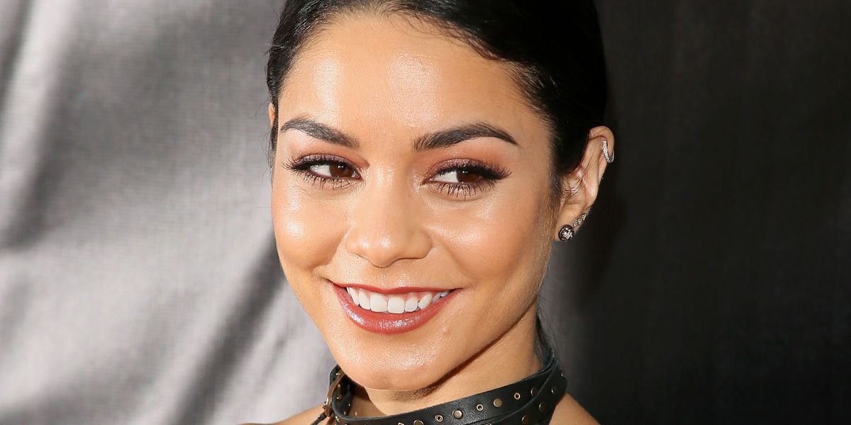 Vanessa Hudgens Father Greg Hudgens Dies From Cancer