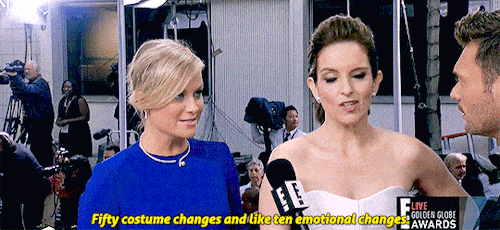 Amy Poehler and Tina Fey on E! costume changes