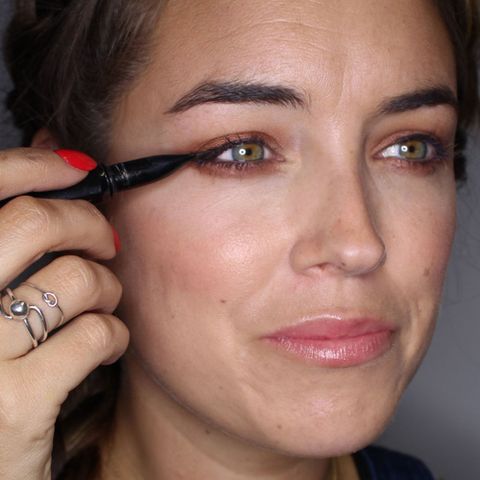 How To Do An Easy Bronze Smoky Eyes