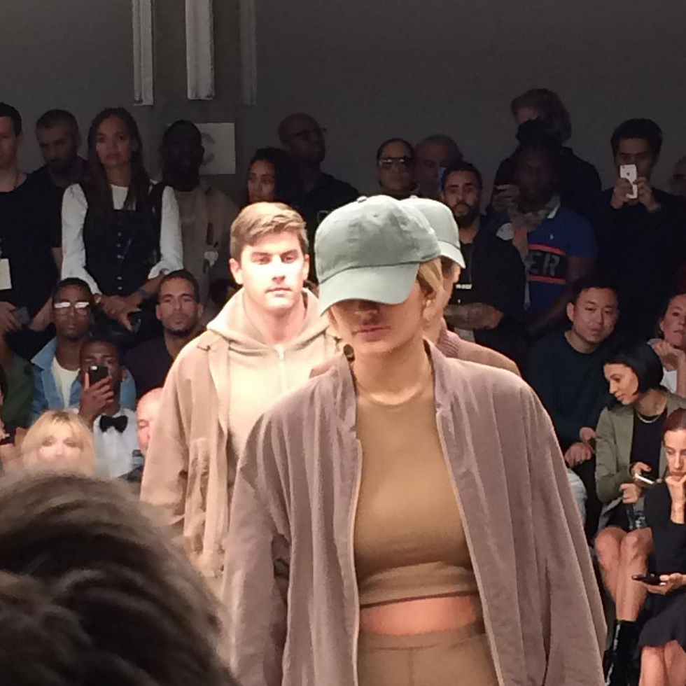 Kylie Jenner Shows Off Her Midriff During NYFW 2016!: Photo