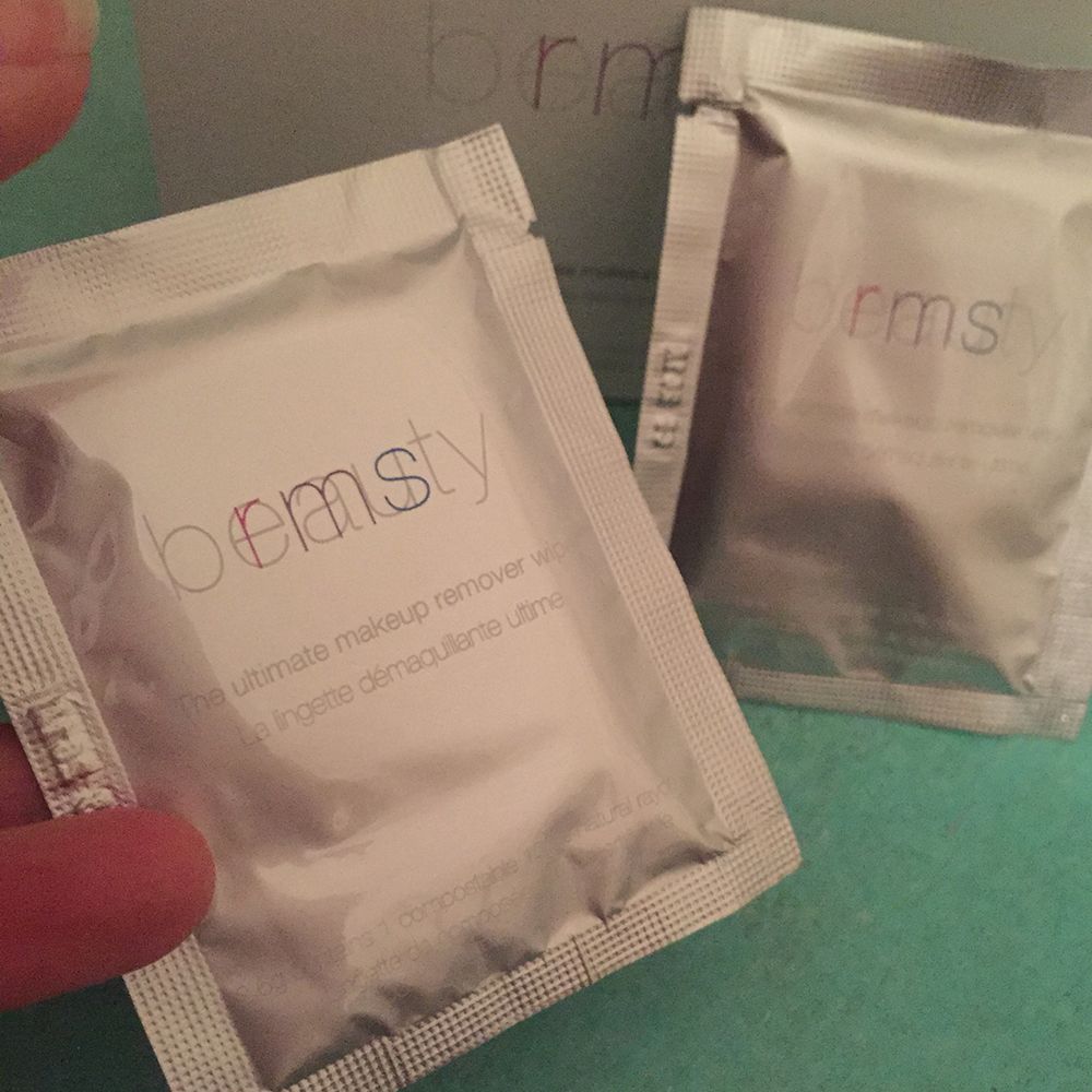 RMS coconut oil face wipes review photo