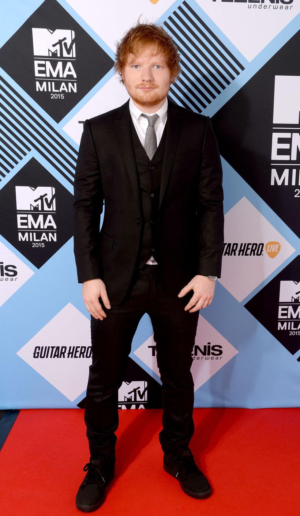 MTV EMAS 2015 red carpet