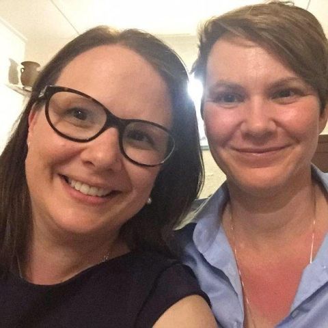 Lesbian couple told to move plane seats so a husband and wife could sit together