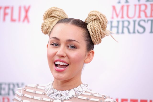 Miley Cyrus rocks jumbo rope buns