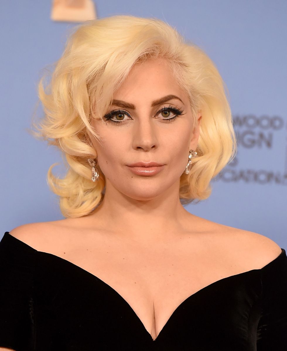 Lady Gaga - Golden Globes 2016 hair and makeup trends