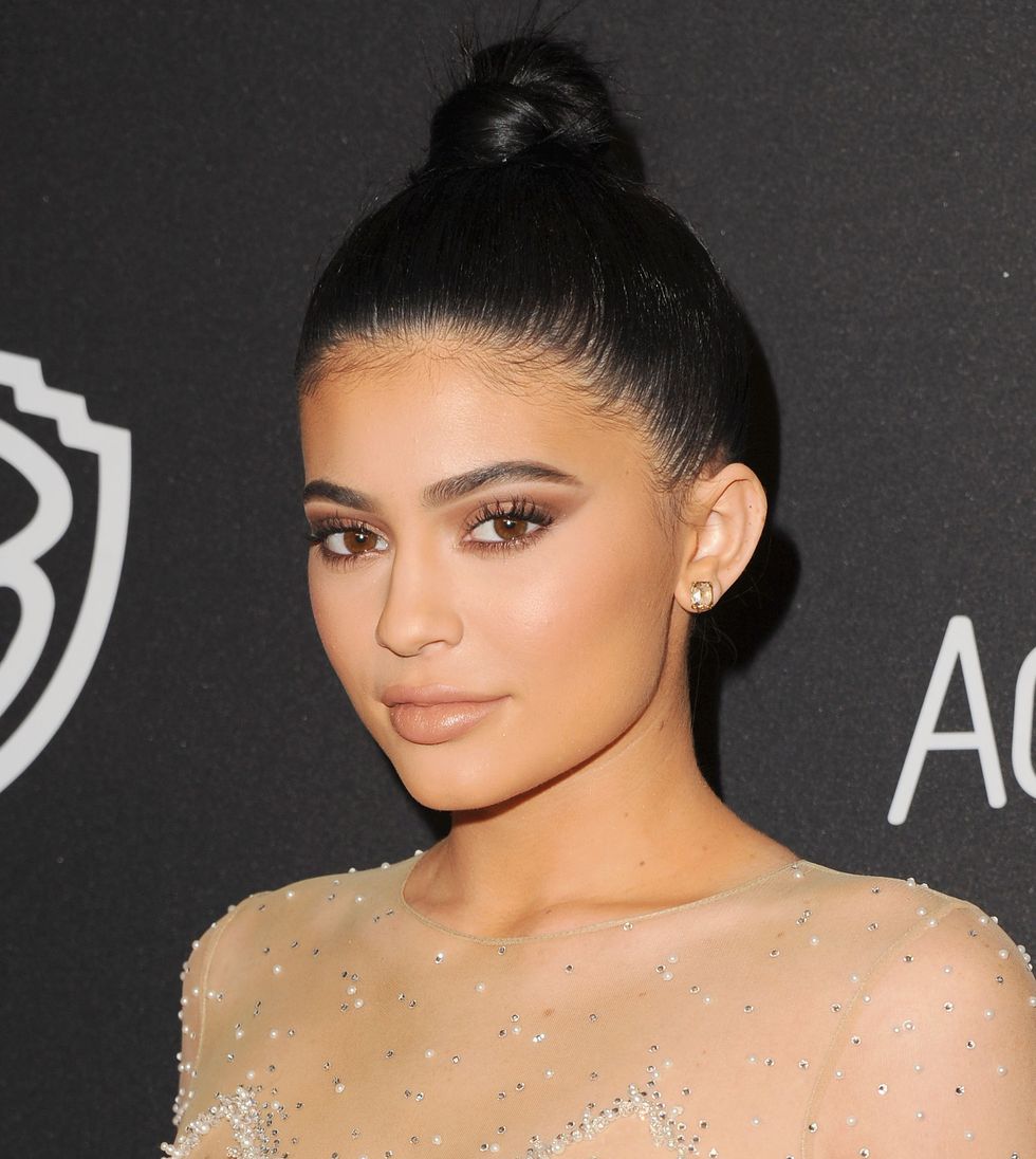 Kylie Jenner - Golden Globes 2016 hair and makeup trends