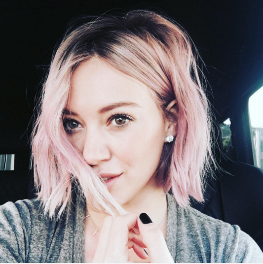 Hilary Duff pink hair