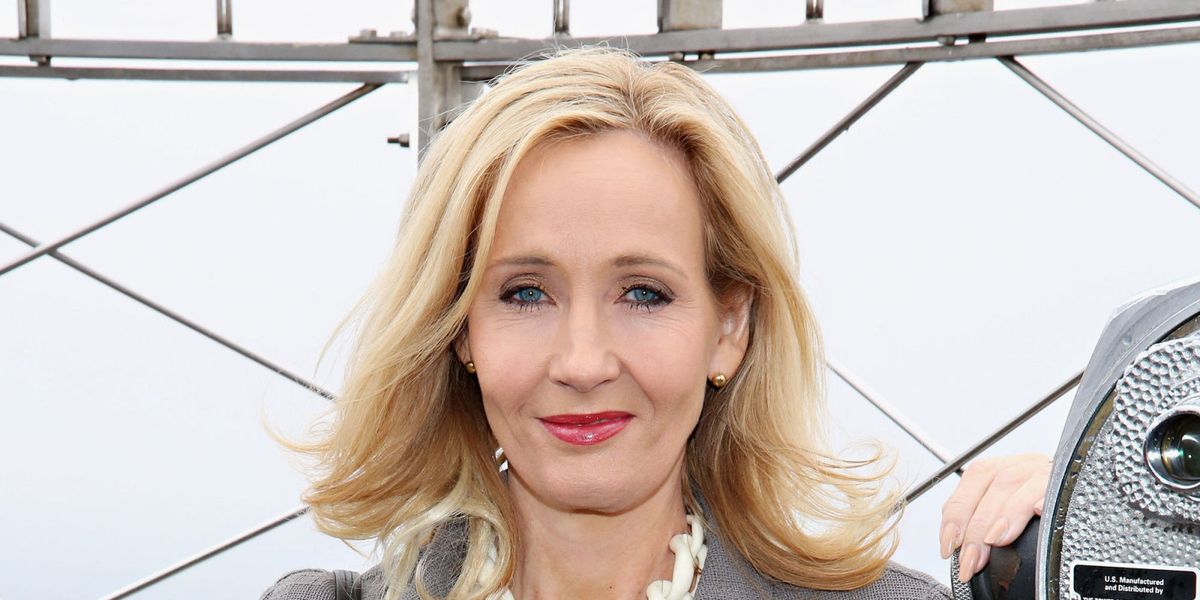 J K Rowling Slays As Usual And Shuts Down Twitter Troll In The Best Way