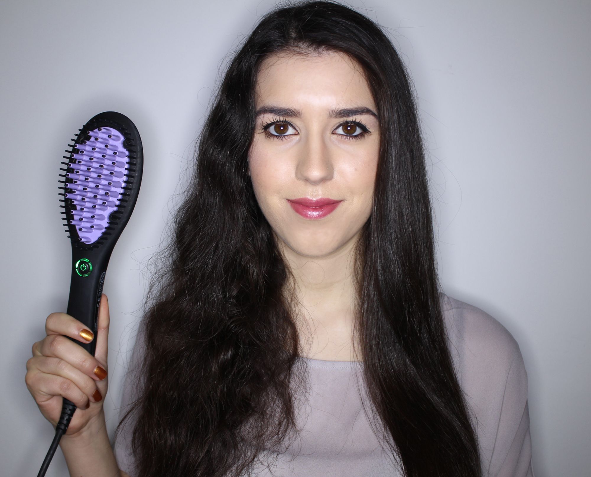 This magic brush straightens hair in under 5 minutes