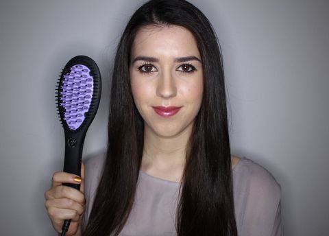 This magic brush straightens hair in under 5 minutes