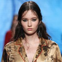 Autumn/Winter 2016 hair and makeup trends