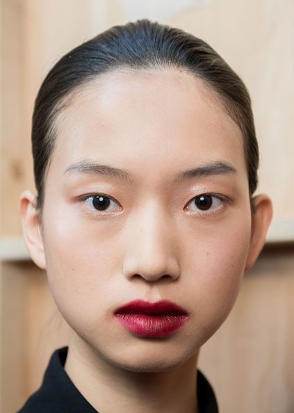 New brow trends for 2016: The anti-brow